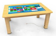 Дети изучают взаимодействующую таблицу экрана касания, таблицу экрана касания 32 дюймов